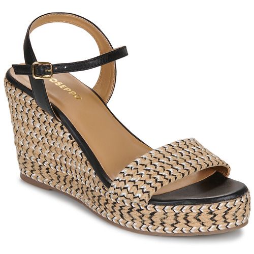 Sandali Gioseppo CHIPPEWA Donna in pelle di alta qualità, caratterizzati da un design elegante e moderno. Di colore nero, questi sandali offrono comfort e stile per ogni occasione. Ideali per l'estate, perfetti da abbinare a vestiti leggeri o pantaloni casual. Acquista ora i sandali Gioseppo CHIPPEWA e aggiungi un tocco di classe al tuo guardaroba.