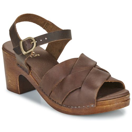 Sandali Sanita SABBIE Marrone per Donna, eleganti e comodi, realizzati in eco-pelle di alta qualità. Perfetti per la stagione estiva, offrono stile e comfort per ogni occasione. Ideali per passeggiate e uscite casual, questi sandali marroni si abbinano facilmente a qualsiasi outfit. Acquista ora i Sanita SABBIE per un look alla moda e comfort duraturo!