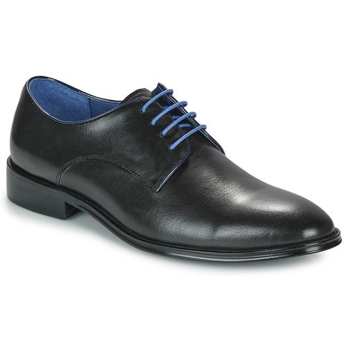 Scarpe Kdopa Aster Nero Derby Uomo, eleganti e versatili, ideali per ogni occasione. Design raffinato e materiali di alta qualità per un comfort duraturo. Perfette per completare il tuo outfit con stile.