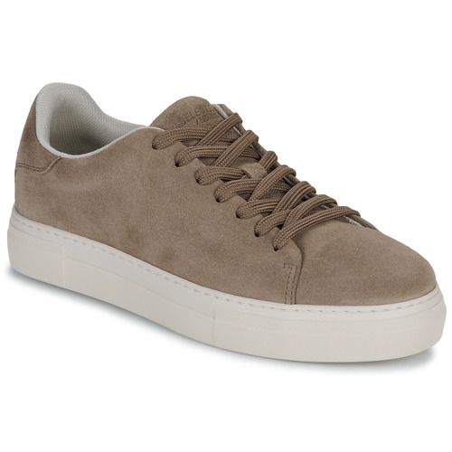 Scarpe uomo Selected SLHDAVID Beige Slip on, eleganti e comode, ideali per ogni occasione. Design moderno e versatile, perfette per abbinamenti casual o formali. Acquista ora il tuo paio di slip on Selected per un look raffinato e alla moda.