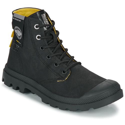 Sneakers alte Palladium PAMPA SURPLUS Donna in tessuto resistente, colore beige. Design elegante e casual, perfette per l'abbigliamento quotidiano. Soletta confortevole e suola antiscivolo per un'ottima aderenza. Ideali per la stagione primaverile, queste sneakers offrono stile e praticità. Acquista ora le Palladium PAMPA SURPLUS per un look alla moda e versatile.