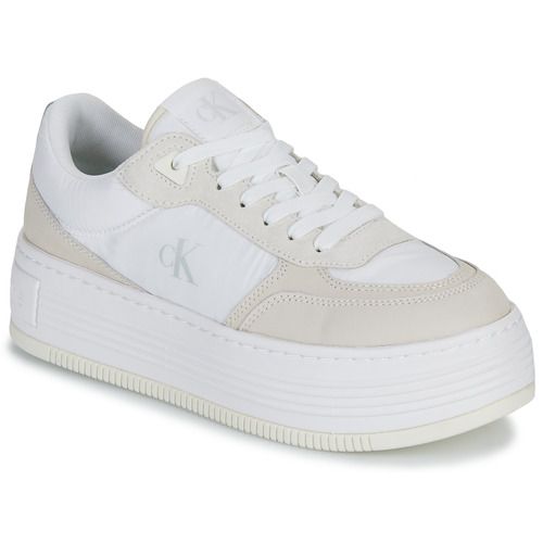 Sneakers basse bianche Calvin Klein Jeans BOLD FLATF LOW LACE MIX per donna, con design elegante e comfort ottimale. Ideali per look casual e alla moda, queste sneakers offrono una vestibilità perfetta e qualità superiore. Perfette da abbinare a jeans o abiti estivi per un outfit trendy e contemporaneo. Acquista ora le Calvin Klein Jeans BOLD FLATF LOW LACE MIX per un tocco di stile unico.