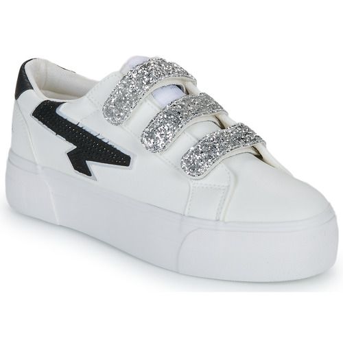 Sneakers basse Donna Kaporal CLOVIA con design moderno e accattivante, perfette per uno stile casual. Realizzate con materiali di alta qualità, queste sneakers offrono comfort e supporto per l'uso quotidiano. Ideali per completare il tuo outfit, disponibili in vari colori. Acquista ora le sneakers Kaporal CLOVIA per un look alla moda e all'insegna del comfort.