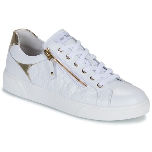 Sneakers basse NeroGiardini E513001D Donna eleganti e alla moda, ideali per completare il tuo outfit quotidiano. Design sofisticato con materiali di alta qualità, disponibili in nero, per un look versatile e trendy. Perfette per ogni occasione, queste sneakers offrono comfort e stile senza compromessi. Acquista ora le tue NeroGiardini E513001D per un tocco di classe nel tuo guardaroba!