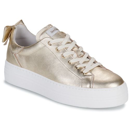 Sneakers basse Donna NeroGiardini E513020D. Eleganti e alla moda, queste sneakers offrono un comfort eccezionale con il loro design versatile. Realizzate con materiali di alta qualità, ideali per ogni occasione, dal tempo libero al look casual chic. Perfette per completare il tuo outfit con stile e praticità. Scopri il comfort e la raffinatezza delle NeroGiardini E513020D e aggiungi un tocco di classe al tuo guardaroba.