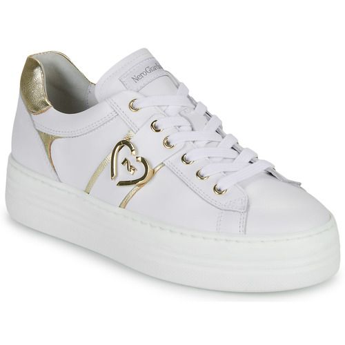 Sneakers basse bianche da donna NeroGiardini E513022D, eleganti e versatili, perfette per ogni occasione. Realizzate con materiali di alta qualità, offrono comfort e stile. Ideali per un look casual chic, queste Sneakers sono un must-have nel tuo guardaroba. Acquista ora per completare il tuo outfit con le ultime tendenze della moda!
