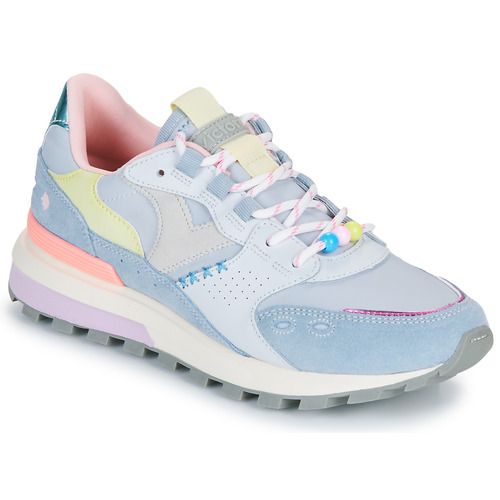 Sneakers basse Victoria LUNA NYLON SERRAJE da donna in morbido materiale misto, caratterizzate da un design elegante e alla moda. Perfette per il tempo libero e per completare look chic, queste sneakers offrono comfort e stile per ogni occasione. Acquista ora le Victoria LUNA NYLON SERRAJE e aggiungi un tocco di classe al tuo guardaroba.
