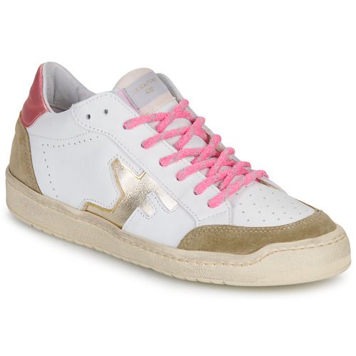 Sneakers basse Donna Serafini SAN DIEGO in pelle bianca, caratterizzate da un design elegante e moderno, perfette per ogni occasione. Sfodera il tuo stile con queste scarpe versatili e confortevoli, ideali per l'uso quotidiano. Acquista ora per aggiungere un tocco di classe al tuo guardaroba!