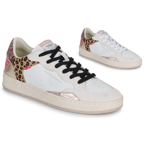 Sneakers basse Crime London SK8 DELUXE Donna avanzate, design elegante e sportivo, perfette per ogni occasione. Realizzate con materiali di alta qualità, queste sneakers offrono comfort e stile per un look alla moda. Ideali per il tempo libero e le attività quotidiane. Acquista ora le tue nuove sneakers preferite!