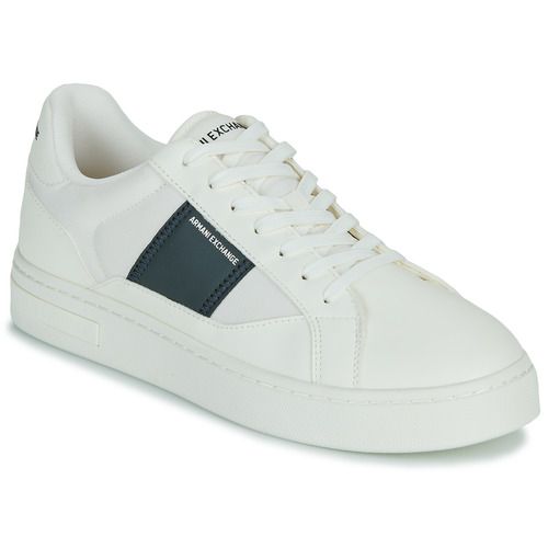 Sneakers Uomo Armani Exchange XUX241 Bianco, eleganti e moderne, perfette per un look casual e trendy. Design alla moda, materiale di alta qualità, ideale per ogni occasione. Scopri il comfort e lo stile delle scarpe Armani Exchange nel colore bianco. Acquista ora le tue sneakers XUX241 e completa il tuo outfit!