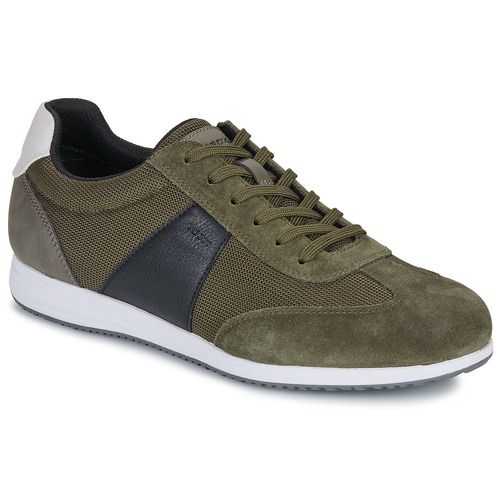 Sneakers uomo Geox U ARTHIEN Kaki, calzature eleganti e confortevoli, disponibili in un moderno colore kaki. Ideali per un look casual e versatile, queste sneakers offrono supporto e traspirabilità grazie alla tecnologia Geox. Perfette per ogni occasione, dall'uso quotidiano a momenti di svago. Scegli Geox per stile e comfort.