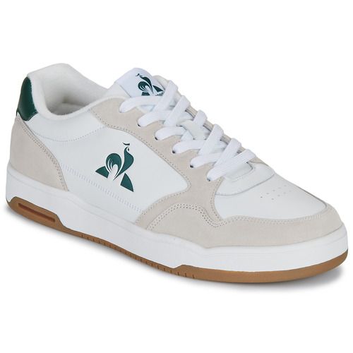 Sneakers uomo Le Coq Sportif LCS MASTER Bianco, design elegante e sportivo, perfette per ogni occasione. Comfort e stile unici, ideali per gli amanti della moda e delle attività all'aperto. Acquista ora le tue Le Coq Sportif LCS MASTER Bianco per un look casual e trendy.