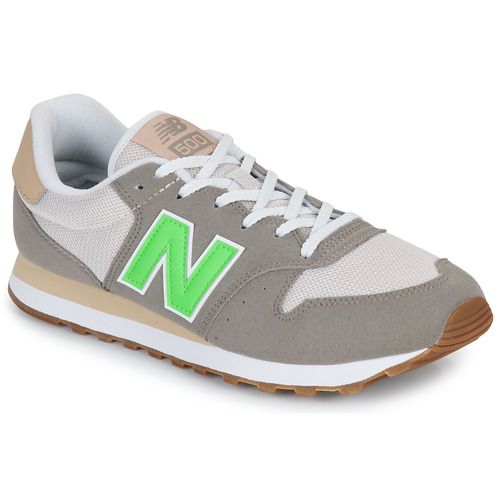 Sneakers uomo New Balance 500 grigio, un modello elegante e versatile ideale per il tempo libero e lo sport. Design moderno con dettagli in mesh e suola in gomma per una migliore aderenza. Perfette per ogni occasione, queste scarpe offrono comfort e stile. Acquista ora le New Balance 500 grigio e completa il tuo look casual!