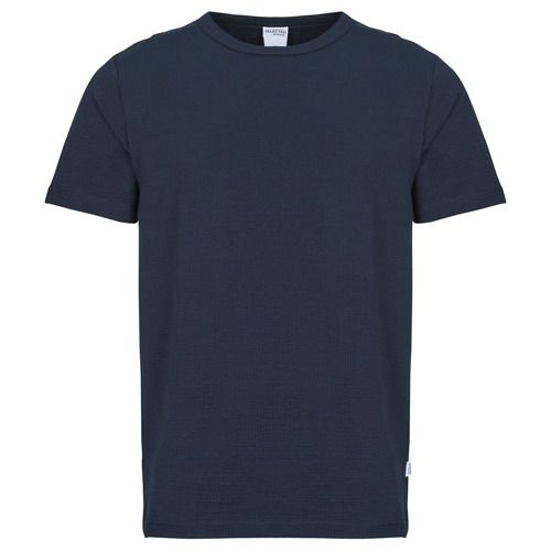 T-shirt uomo Selected SLHSANDER SEERSUCKER in colore marine, maniche corte, realizzata in tessuto leggero e traspirante. Ideale per outfit estivi e casual, perfetta per ogni occasione. Disponibile in diverse taglie, questa T-shirt rappresenta un must-have per il guardaroba maschile. Stile elegante e comfort assicurato.