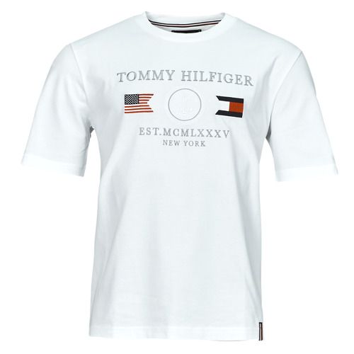 T-shirt Tommy Hilfiger ANCHOR FLAGS RELAXED FIT TEE Bianco per uomo, con maniche corte, ideale per un look casual e alla moda. Design versatile e comodo, perfetto per ogni occasione.