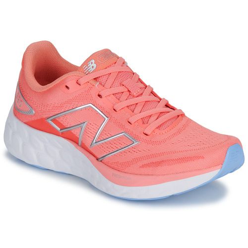 Scarpe da running Donna New Balance Rosa, leggermente ammortizzate e progettate per il massimo comfort durante la corsa. Design elegante e femminile, perfette per le atletiche e per l'uso quotidiano. Lavorazione di alta qualità e materiali traspiranti, ideali per ogni tipo di allenamento.