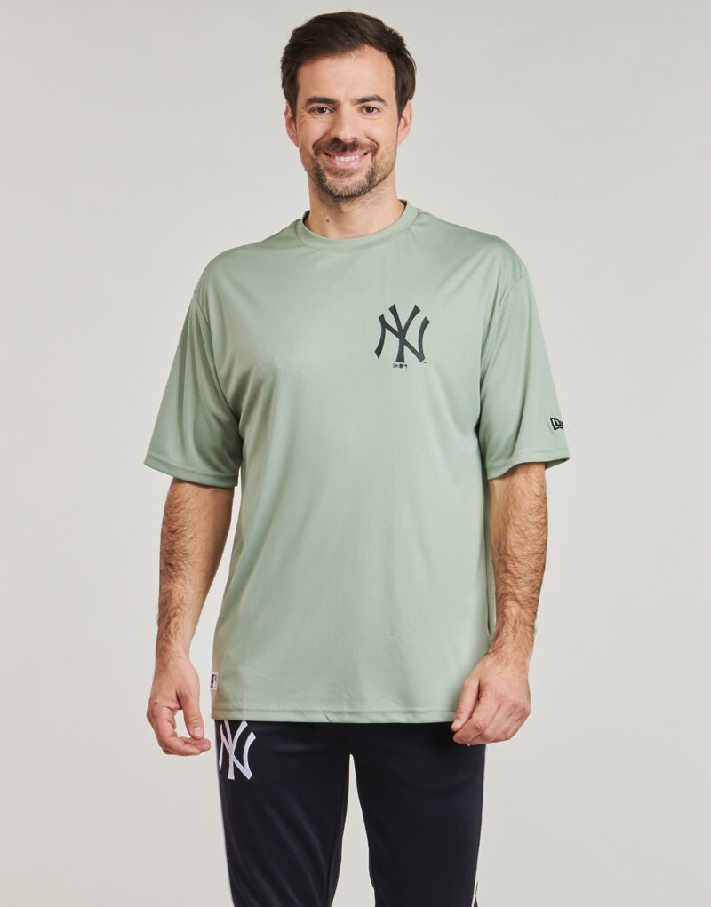 T-shirt New Era LEAGUE ESSENTIALS TEE NEW YORK YANKKEES Verde T-shirt maniche corte Uomo - 2
