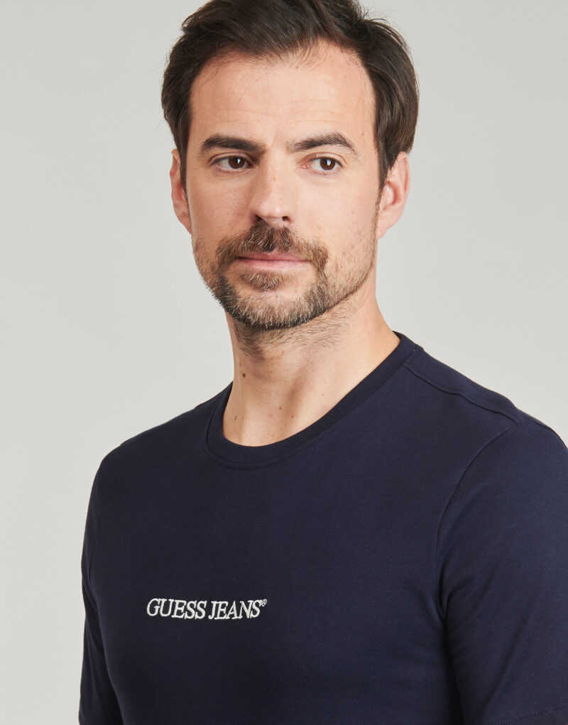 T-shirt Guess SS CN SLIM LOGO EMBRO TEE Marine T-shirt maniche corte Uomo - 5