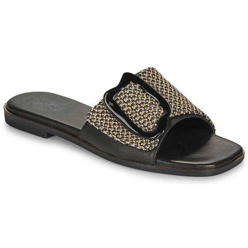 Ciabatta Donna Exé Shoes 556-ORO-RAFFIA-BLACK in Nero, elegante e alla moda, realizzata in rafia con dettagli dorati. Ideale per un look estivo chic, questa ciabatta offre comfort e stile, perfetta per ogni occasione. Acquista ora la versatilità e l'eleganza di Exé Shoes!