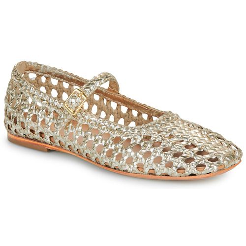 Ballerine JB Martin TRICIA Oro Donna, eleganti e raffinate, realizzate in una delicata tonalità dorata, perfette per occasioni speciali e per un look chic e alla moda. Queste ballerine offrono comfort e stile, ideali per ogni donna alla ricerca di scarpe versatili e di tendenza. Acquista ora le ballerine JB Martin TRICIA Oro per aggiungere un tocco di glamour al tuo guardaroba.