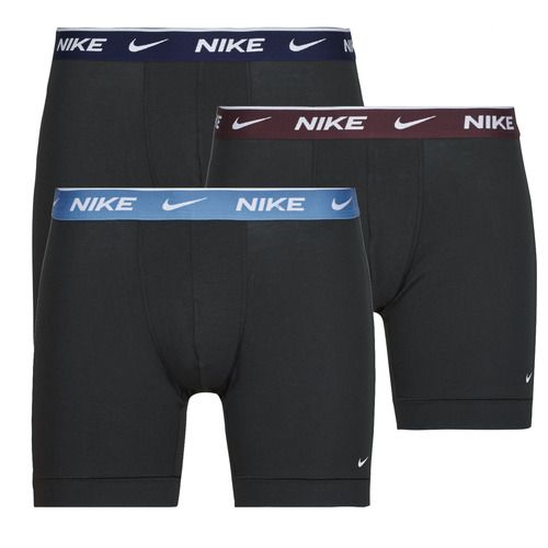 Boxer uomo Nike BOXER BRIEF 3PK in color nero, confezione da tre. Comfort e supporto ottimali per l'uso quotidiano, realizzati con materiali di alta qualità. Perfetti per sport e attività quotidiane. Acquista ora il tuo set di boxer Nike per un look moderno e funzionale.
