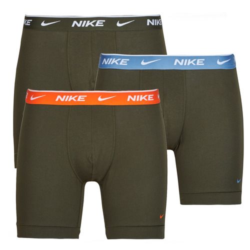 Boxer Uomo Nike BOXER BRIEF 3PK Nero, set di tre boxer in cotone morbido e traspirante, perfetti per il comfort quotidiano. Design moderno e aderente, ideale per ogni occasione. Acquista ora i boxer Nike per uno stile sportivo e una vestibilità impeccabile.