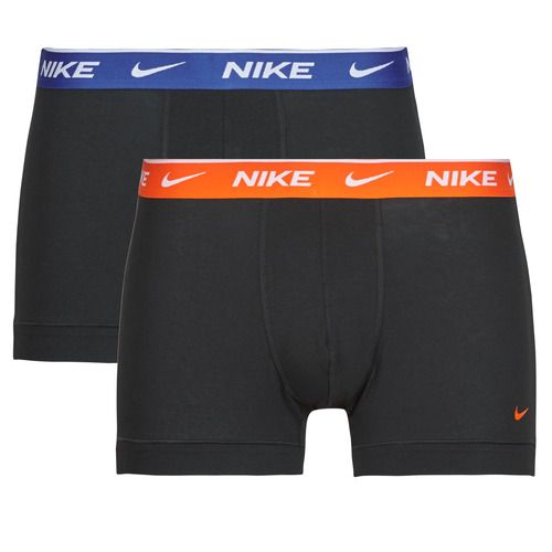 Boxer uomo Nike TRUNK 2PK Nero - Set di due boxer eleganti e comodi, perfetti per il tuo guardaroba. Realizzati in materiali di alta qualità, offrono un'ottima vestibilità e supporto. Ideali per l'uso quotidiano, sport o relax. Scopri il comfort e lo stile dei boxer Nike TRUNK 2PK.