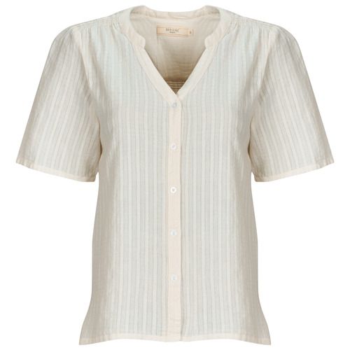 Camicia elegante e alla moda Deeluxe COLEEN per donna, realizzata in tessuto leggero e versatile. Design raffinato con dettagli unici, perfetta per ogni occasione, dal lavoro al tempo libero. Disponibile in diverse taglie, ideale per completare il tuo guardaroba primaverile e estivo. Aggiungi un tocco di stile al tuo look con la camicetta COLEEN di Deeluxe, un must-have per tutte le fashioniste.