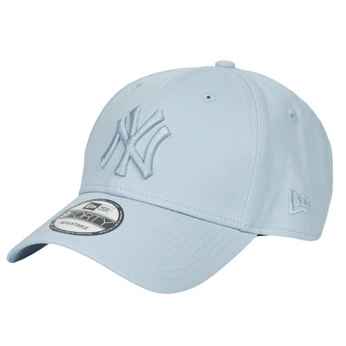 Cappellino uomo New Era LEAGUE ESSENTIAL 9FORTY NEW YORK YANKEES blu, ideale per gli appassionati di baseball e fan dei New York Yankees. Stile casual e moderno, perfetto per completare qualsiasi outfit. Realizzato con materiali di alta qualità per comfort e durata. Acquista ora il tuo cappellino New Era e mostra il tuo supporto per la squadra!
