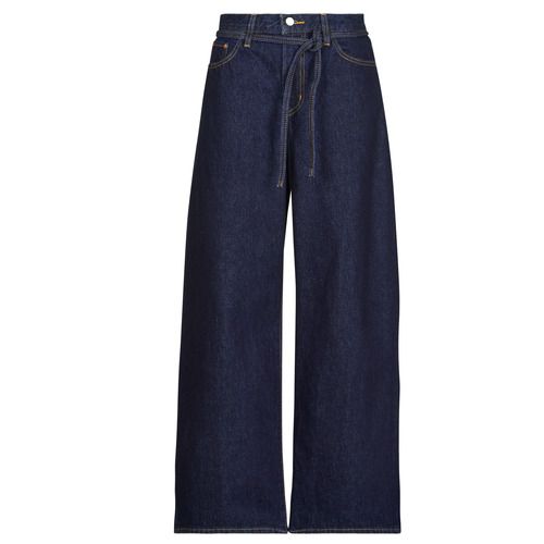 Jeans Flare Donna Levis XL STRAIGHT - un modello alla moda con vita alta e gamba svasata, realizzato in denim di alta qualità. Perfetti per creare look casual e chic, ideali per ogni occasione. Confortevoli e stilosi, questi jeans sono un must-have nel tuo guardaroba. Scopri il comfort e lo stile dei Jeans Flare Levis XL STRAIGHT!