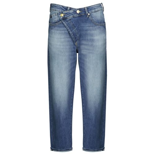 Jeans boyfriend Donna Le Temps des Cerises COSY Blu, perfetti per uno stile casual e alla moda. Realizzati in denim di alta qualità, questi jeans offrono comfort e versatilità. Ideali per ogni occasione, si abbinano facilmente a top eleganti o t-shirt per un look quotidiano. Acquista ora i tuoi jeans COSY Blu e completa il tuo guardaroba con un capo trendy e raffinato.