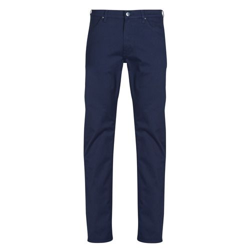 Jeans Uomo Lee DAREN ZIP FLY / CHINO Marine, taglio moderno e versatile, ideale per look casual e eleganti. Realizzati con materiali di alta qualità, offrono comfort e stile. Perfetti per ogni occasione, questi jeans si abbinano facilmente a camicie e t-shirt. Acquista ora e completa il tuo guardaroba con il classe dei jeans Lee!
