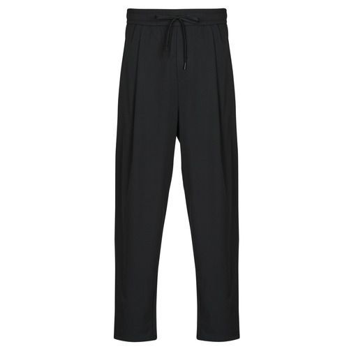 Pantalone Chino Uomo Only & Sons ONSLANCE Nero, elegante e versatile, ideale per ogni occasione. Realizzati in cotone di alta qualità, offrono comfort e stile. Perfetti da abbinare a camicie o t-shirt per un look casual-chic. Acquista ora per arricchire il tuo guardaroba!