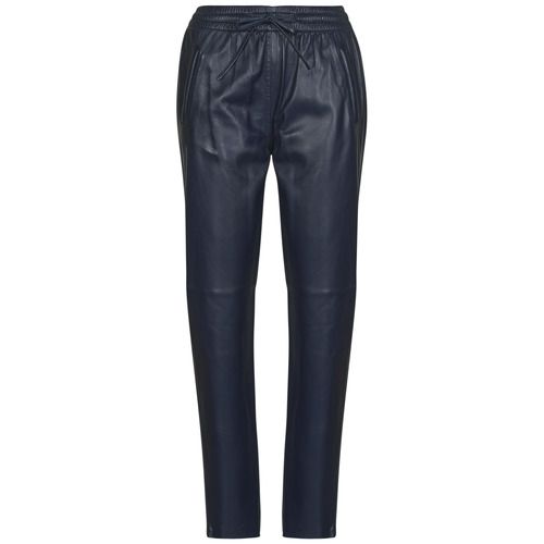 Pantaloni GIFT Blu Oakwood, eleganti pantaloni a cinque tasche per donna, ideali per ogni occasione. Comfort e stile unici, perfetti per il tuo guardaroba. Acquista ora i pantaloni blu Oakwood per un look alla moda e versatile.