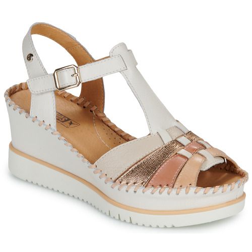Sandali Pikolinos AGUADULCE W3Z Bianco per donna, eleganti e confortevoli, realizzati in pelle di alta qualità. Perfetti per la primavera e l'estate, questi sandali offrono un design raffinato e una calzata comoda per ogni occasione. Disponibili in bianco, ideali per completare il tuo look estivo con stile. Acquista ora i sandali Pikolinos AGUADULCE W3Z per un tocco di eleganza nel tuo guardaroba.