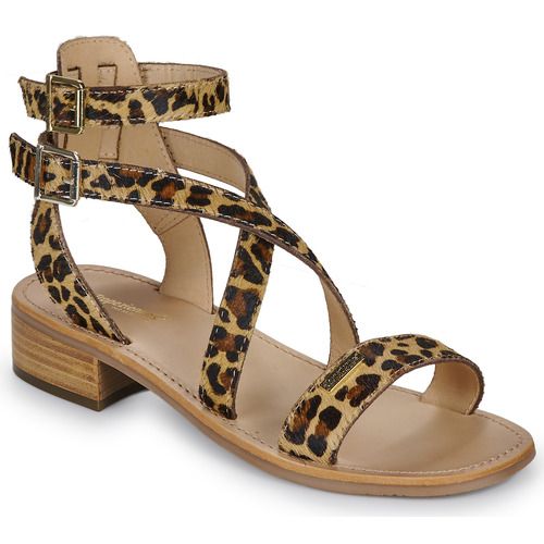 Sandali Les Tropéziennes par M Belarbi modello HOCEANPO in marrone, ideali per le donne che cercano stile e comfort. Questi sandali eleganti, con design moderno e dettagli raffinati, sono perfetti per la stagione estiva. Acquista ora i sandali donna HOCEANPO e aggiungi un tocco di classe al tuo guardaroba.