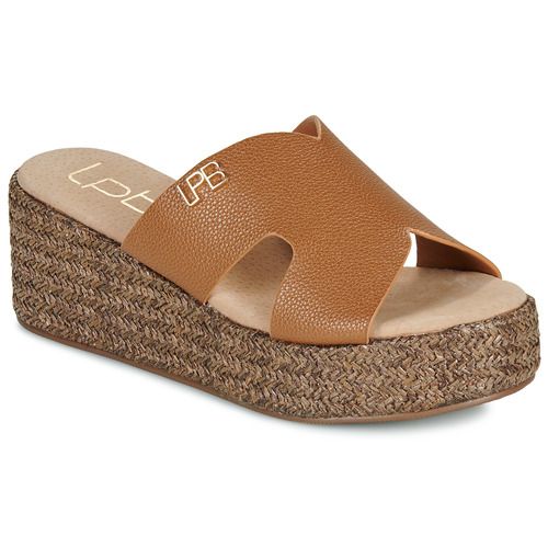 Sandali Donna Les Petites Bombes LORENA marrone, eleganti e trendy, perfetti per ogni occasione. Realizzati con materiali di alta qualità, questi sandali offrono comfort e stile. Ideali per abbinamenti estivi, aggiungi un tocco chic al tuo guardaroba con i sandali LORENA.