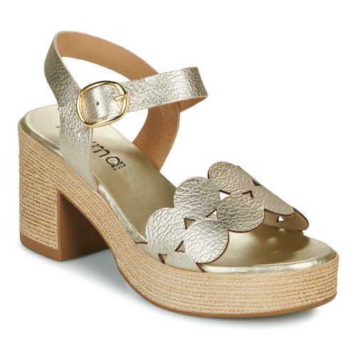 Sandali Oro Myma per Donna: eleganti e alla moda, questi sandali dorati combinano comfort e stile perfetti per ogni occasione. Ideali per eventi estivi e serate glamour, il design sofisticato e l’alta qualità dei materiali offrono un tocco di lusso al tuo outfit. Scopri il tuo nuovo must-have per la stagione!