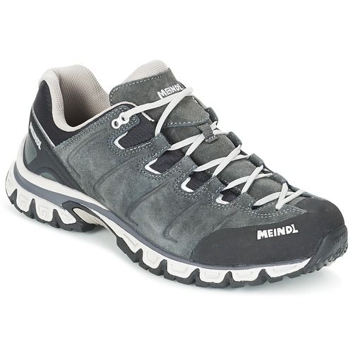 Scarpe da running uomo Meindl VEGAS in grigio, design moderno e confortevole, ideali per attività all'aperto. Perfette per gli sportivi e gli amanti della corsa, offrono una soletta traspirante e supporto ottimale. Acquista ora le Meindl VEGAS Grigio per performance elevate!