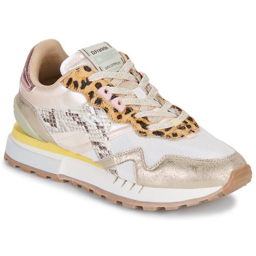 Sneakers basse D.Franklin 378 VIBLA Oro per donna, eleganti e alla moda, perfette per ogni occasione. Moda contemporanea, comfort e stile uniti in un design trendy. Scarpe ideali per completare il tuo look con un tocco di oro. Acquista ora queste sneakers di tendenza!