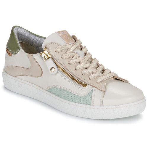 Sneakers basse Pikolinos LANZAROTE Bianco per donna, stilose e confortevoli, perfette per ogni occasione. Scarpe eleganti in pelle bianca, ideali per un look casual-chic. Design moderno e materiali di alta qualità per garantire durabilità e comfort. Acquista ora e aggiungi un tocco di classe al tuo guardaroba!
