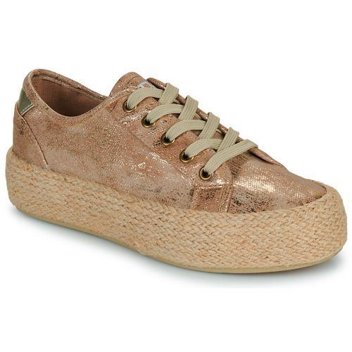 Sneakers basse Chattawak PACO da donna, eleganti e comode, perfette per ogni occasione. Design moderno con dettagli raffinati, ideali per completare il tuo look casual. Acquista ora per aggiungere stile e comfort al tuo guardaroba!