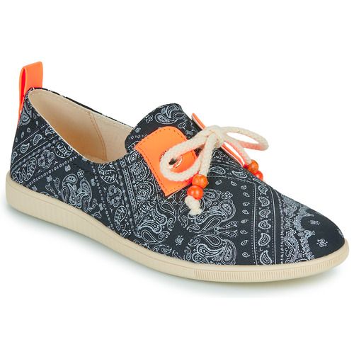 Scarpe Sneakers basse Armistice STONE ONE Marine per Donna, caratterizzate da un design elegante e moderno, colore blu marino, perfette per ogni occasione. Comfort e stile unici per completare il tuo look quotidiano.