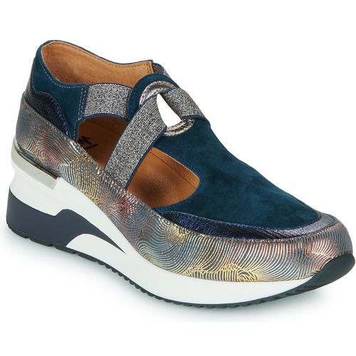 Sneakers basse Donna Mam'Zelle VOTO Blu - eleganti e versatili, perfette per un look casual. Design moderno e comfort ottimale, ideali per ogni occasione. Acquista ora le migliori sneakers donna sul nostro sito!