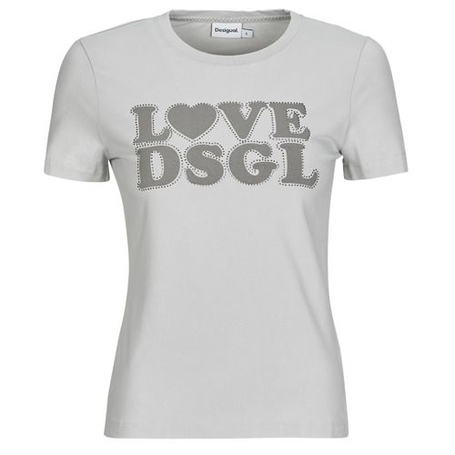 T-shirt LOVE DSGL maniche corte Donna di Desigual, caratterizzata da un design moderno e vivace, ideale per un look casual e alla moda. Realizzata in cotone morbido e confortevole, perfetta per la stagione estiva. Disponibile in diverse taglie, questa T-shirt è un must-have per ogni guardaroba femminile. Aggiungi un tocco di colore al tuo stile quotidiano con la T-shirt LOVE DSGL di Desigual.
