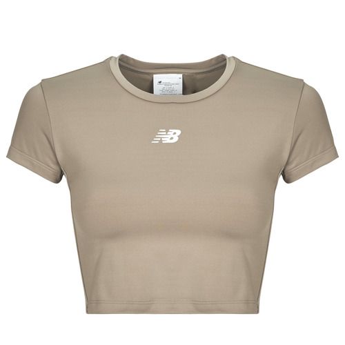 T-shirt New Balance NB Harmony Fitted Beige per donna, maniche corte, elegante e versatile. Ideale per un look casual e sportivo, realizzata con materiali di alta qualità per garantire comfort e stile. Acquista ora questa T-shirt essenziale per il tuo guardaroba!