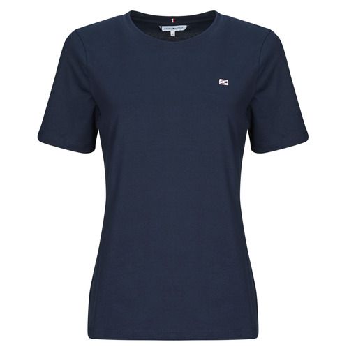 T-shirt Tommy Hilfiger REG CONTRAST FLAG SS TEE Marine, maniche corte, design elegante e moderno, perfetta per ogni occasione casual. Realizzata in materiali di alta qualità, offre comfort e stile. Ideale per donne che amano la moda e il marchio Tommy Hilfiger. Acquista ora per aggiungere un tocco di classe al tuo guardaroba!
