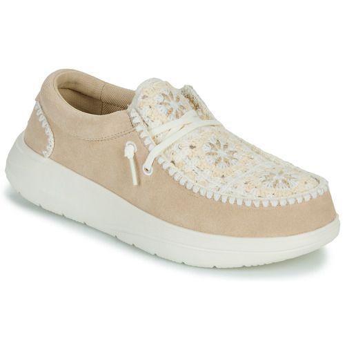 Scarpe HEYDUDE Wendy COMF Suede Crochet Beige slip-on per donna, eleganti e comfortevoli, perfette per il tempo libero. Design alla moda con dettagli in crochet, suola leggera e traspirante. Ideali per ogni occasione, queste scarpe offrono un perfetto equilibrio tra stile e comodità. Disponibili in beige, si abbinano facilmente a qualsiasi outfit.
