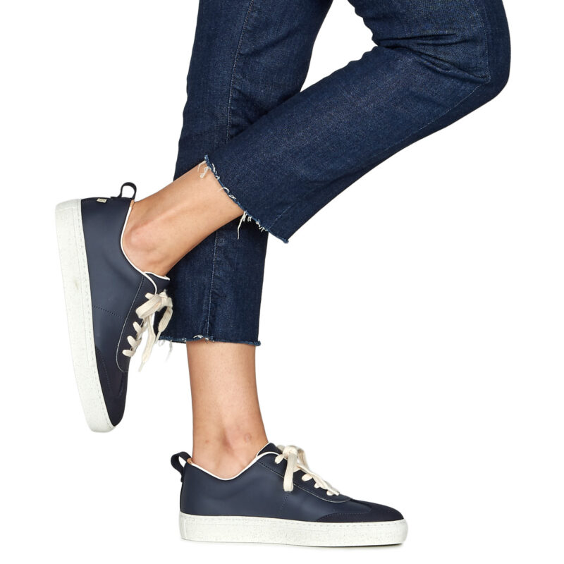 Dream in Green JOBIA Blue Low-Top Sneakers Women - 8