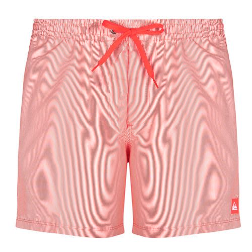 Costume Bermuda da spiaggia Uomo Quiksilver EVERYDAY DELUXE VOLLEY 15 in colore Arancio, ideale per le giornate estive al mare. Realizzato con materiali di alta qualità, offre comfort e stile. Perfetto per nuotare, surfare o semplicemente rilassarsi in spiaggia. Scopri il prodotto perfetto per il tuo guardaroba estivo!